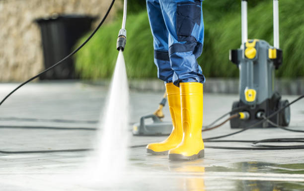 Best Concrete Pressure Washing  in Holley, FL